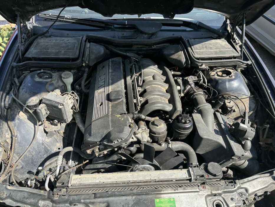 Бмв е39 м52б20 на части всичко налично