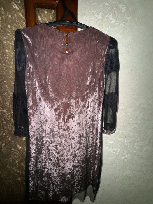 Платья каждый по 2000 тенге