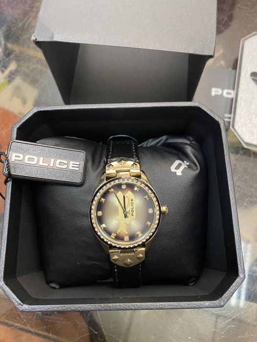 Нов дамски часовник police Versace