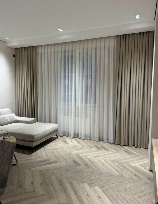 Продам шторы 25000