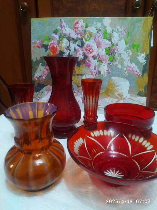 Вазы красное стекло,советского периода