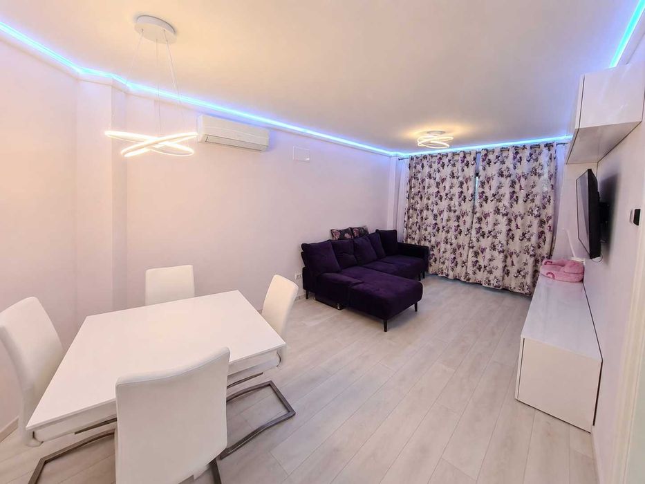 Vand apartament 3 camere