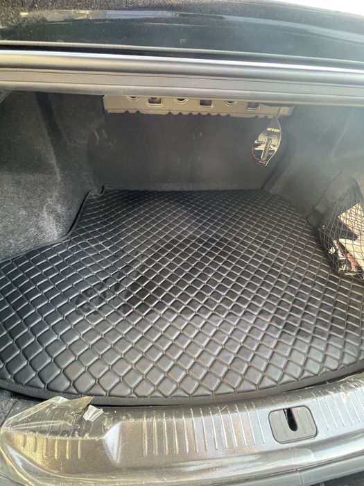 Chevrolet monza 1.5 черная