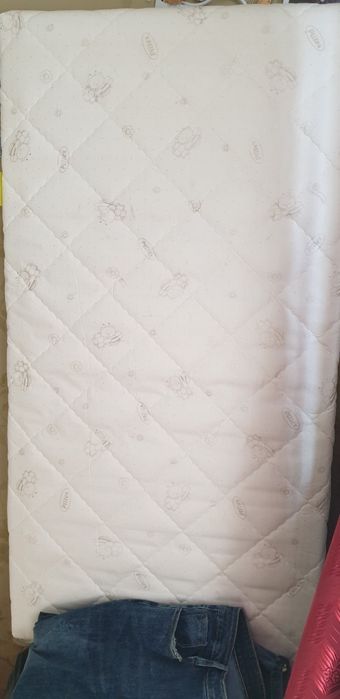 Продам детскую кроватку.