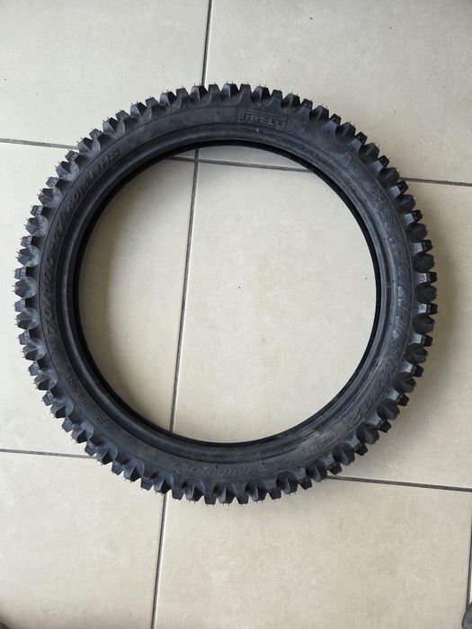Гума за мотор pirelli
