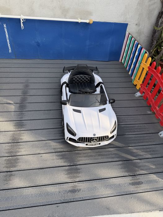 Masinuta Mercedes-AMG GT 12 V