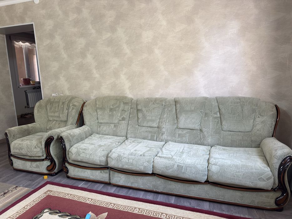 Диван белорусский  в хорошем состояний