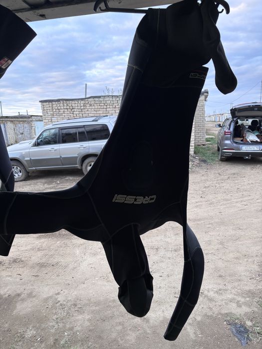 Продам гидрокостюм 5 мм ращмер М