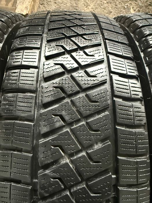 4x Anvelope iarna 215/65 R15C - Lassa Wintus 2