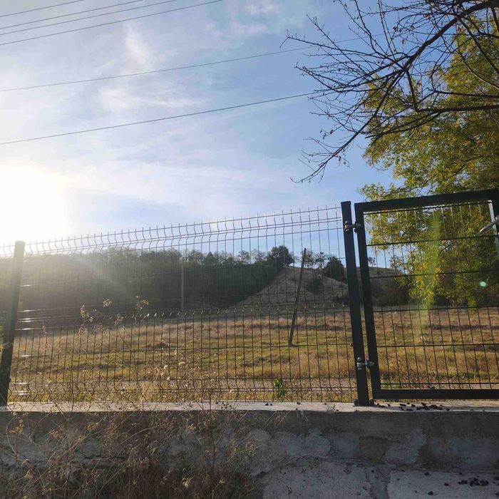 Продавам парцел в регулация с площ 770 кв.м. в село Леново