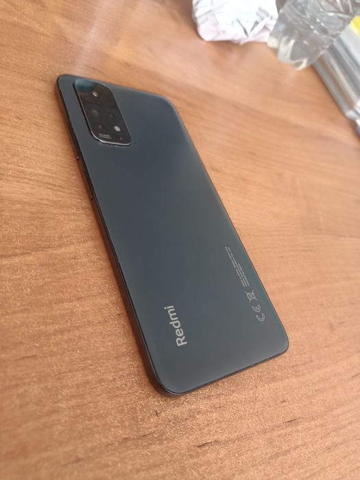 Продам xiaomi redmi note 11