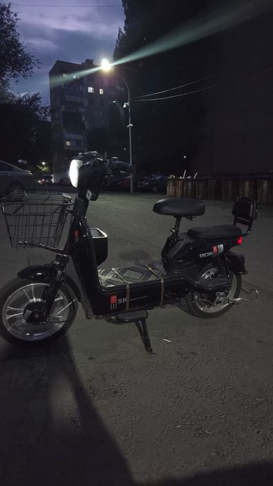Продается электроскутер  sk8