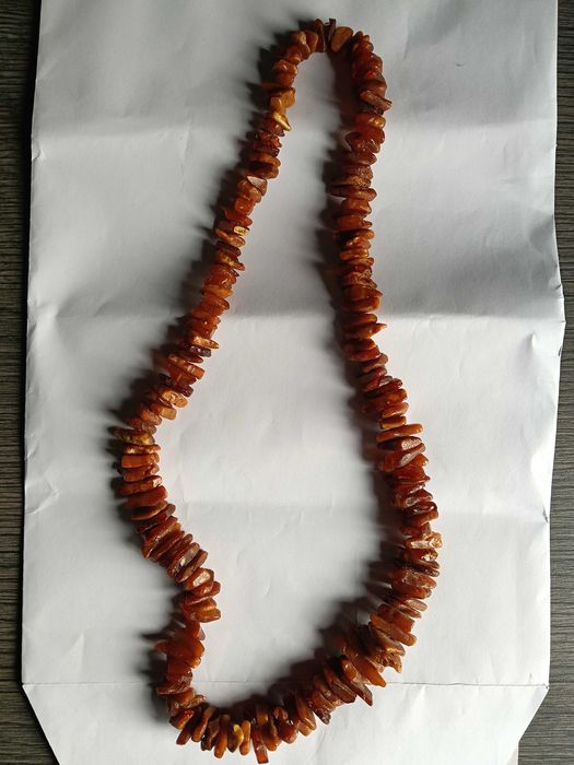 Colier chihlimbar