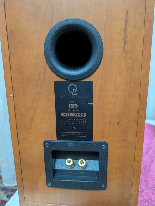 Vând boxe Hi Fi QLN 601