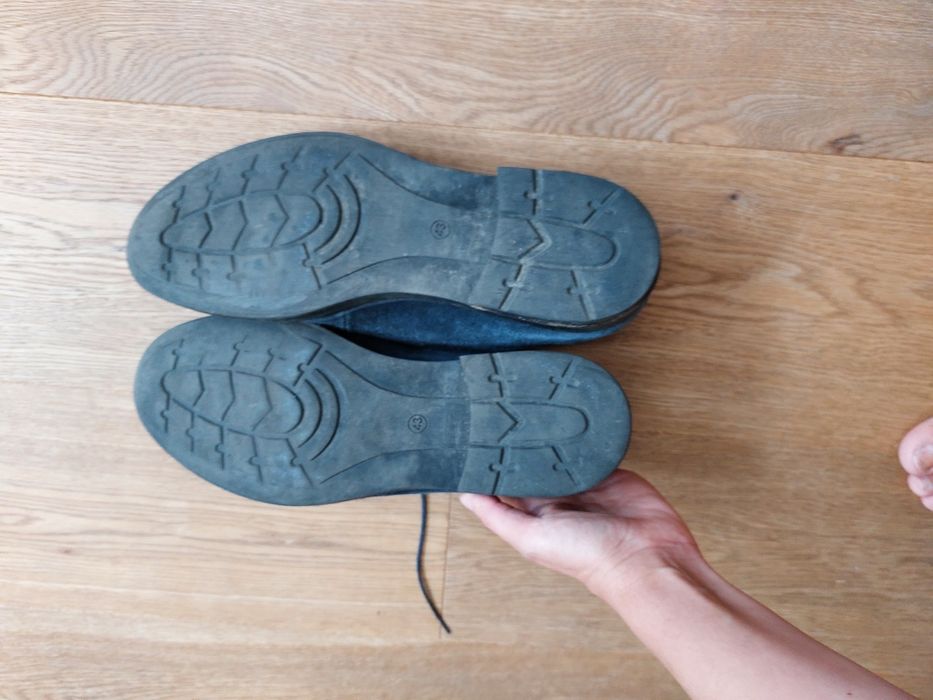 Pantofi  Bigotti, piele intoarsa, marime 43