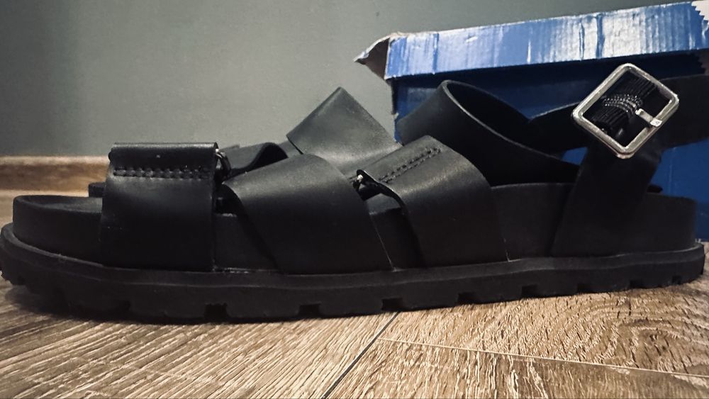 кожени сандали Zara