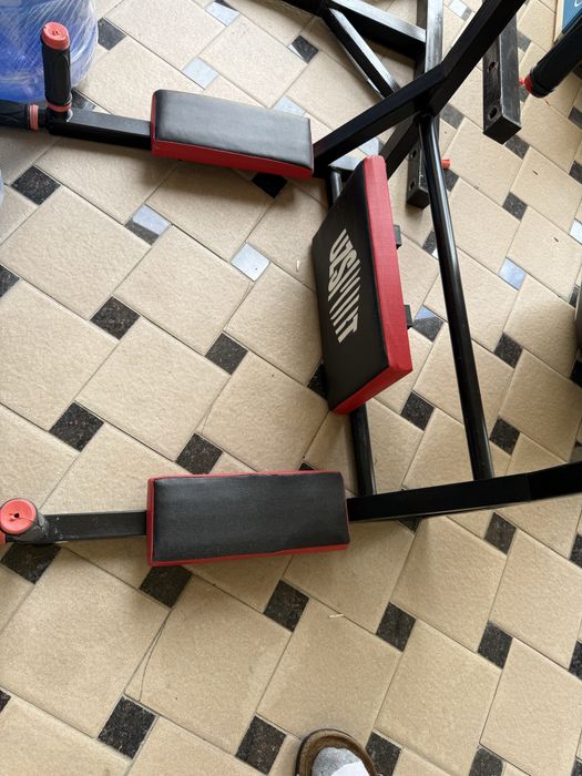 Универсальный настенный турник