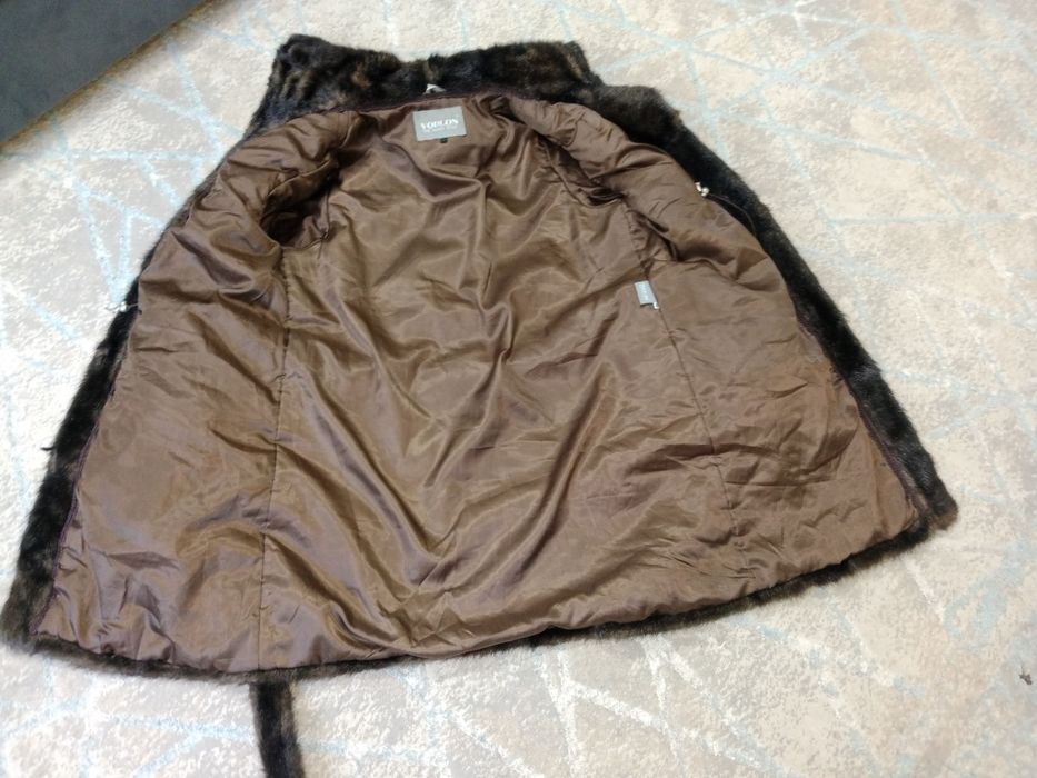 Шуба 20000тг продам