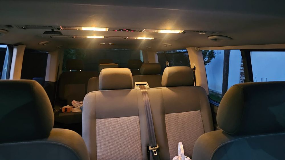 VW Caravrlle 8+1 Long