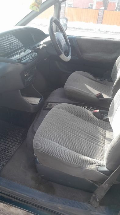 Продам машину TOYOTA