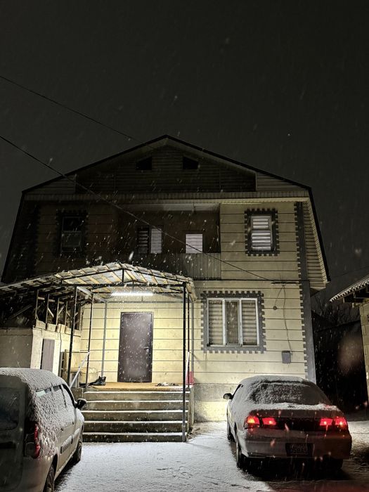 Продам двухэтажный дом