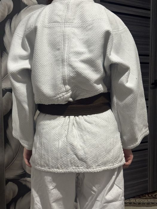 продам кимоно adidas чемпион 2