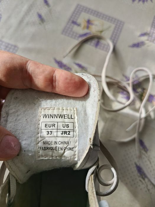 Коньки фигурные 33 р.для девочки