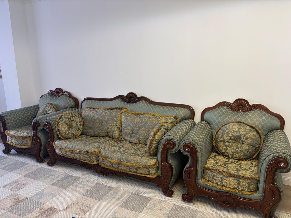 Диван. Мебель для гостиной