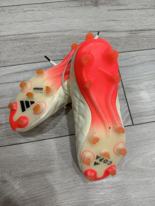 Футболни обувки  adidas