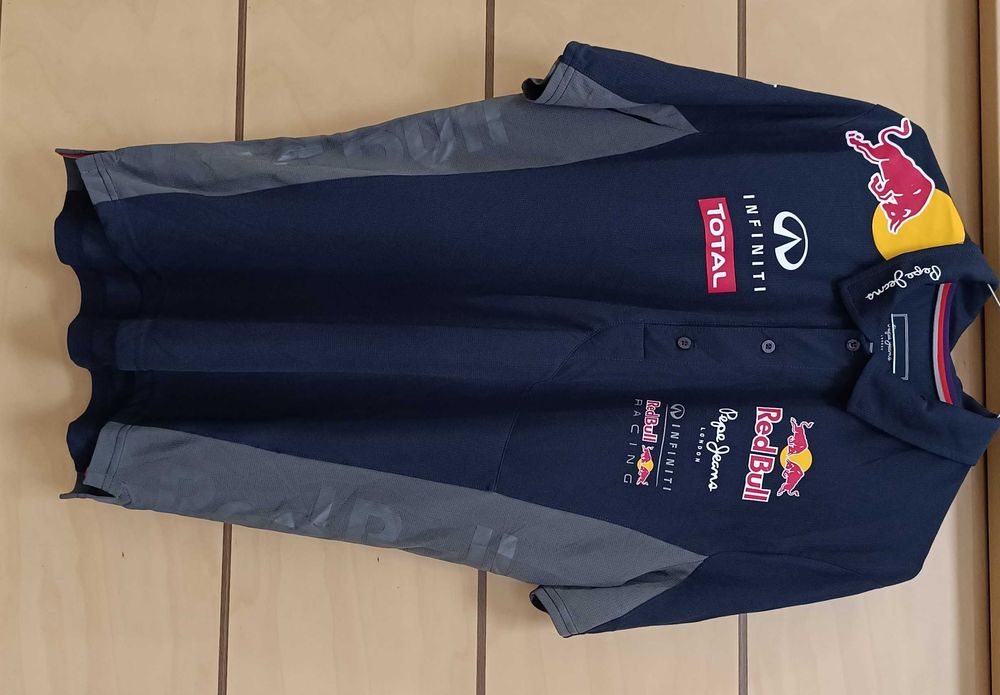 Pepe Jeans x Red Bull