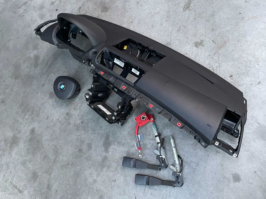 Kit airbag Bmw seria 1 E81/E82/E87/E88 LCI cu navigatie