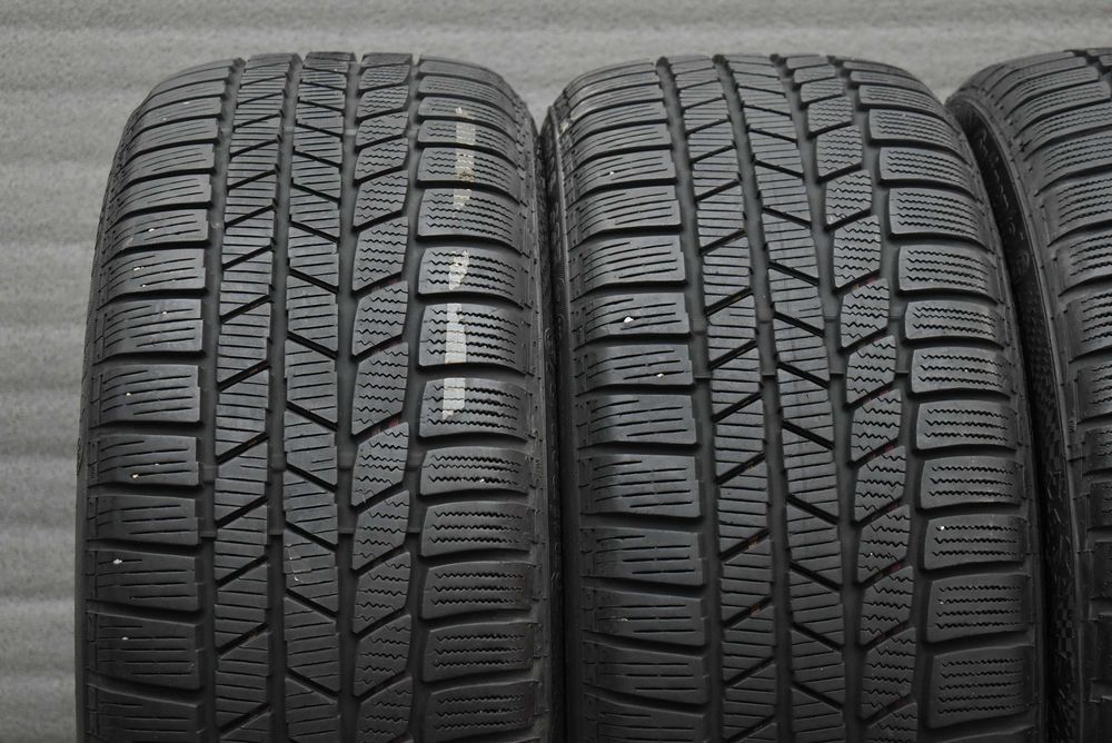Зимни гуми 245/45/19 Continental