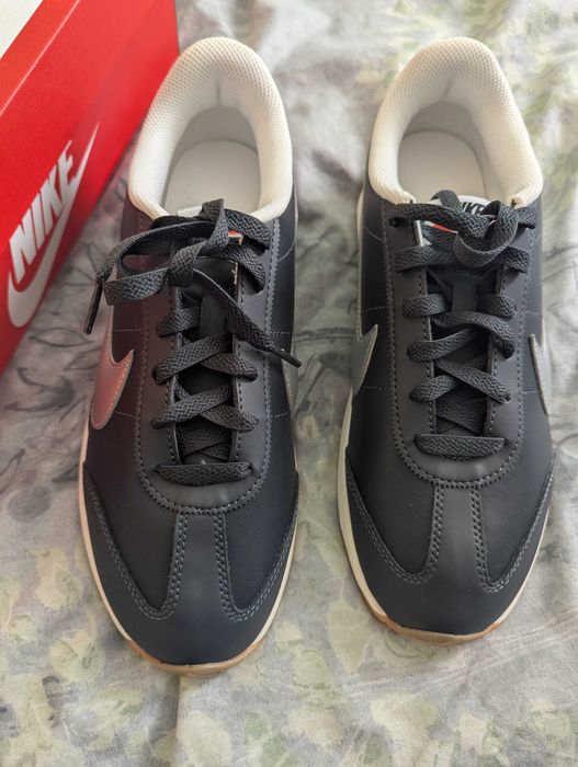 Оригинални дамски кожени маратонки NIKE Pacific .