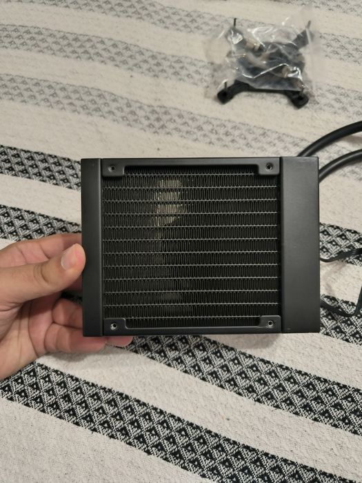 Cooler racire apa deepcool
