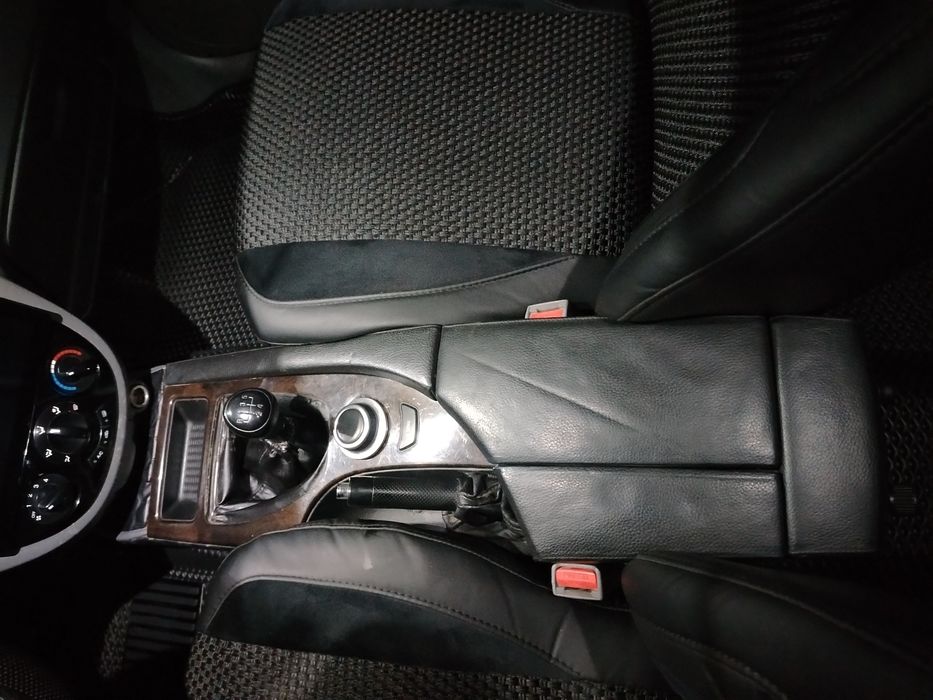 Жентра механикага BMW оригинал кожали бар