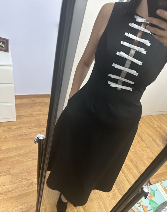 Продам платья, размер М