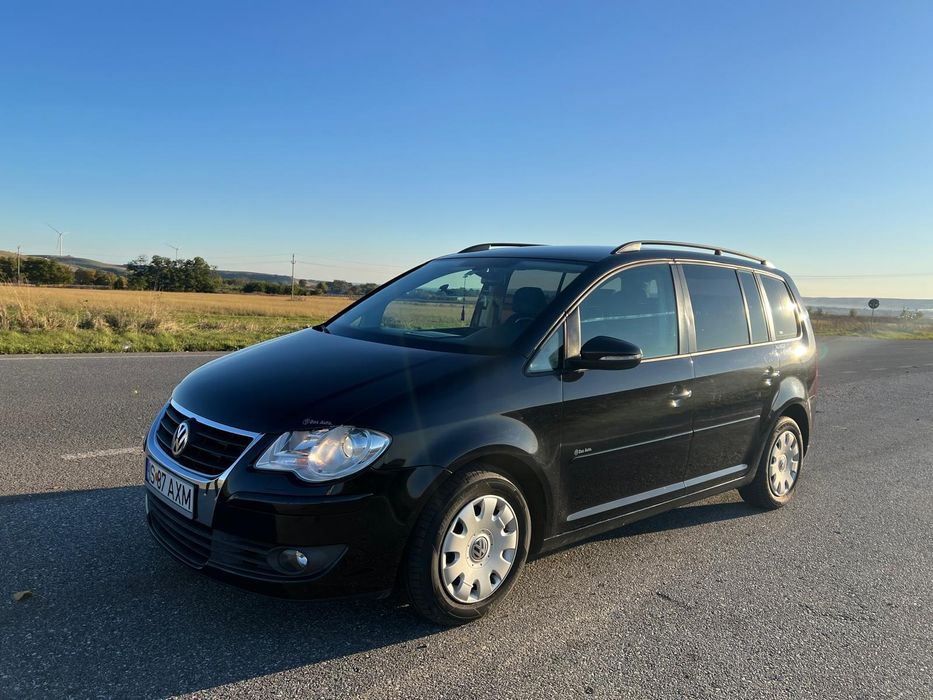 Volkswagen Touran 2010  19 TDI 105 CP 7LOCURI