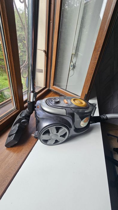 Пылесос MAGNA 2000W