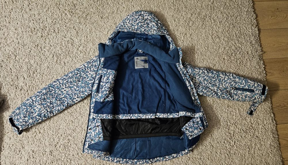 Geaca și pantaloni de schi/iarna