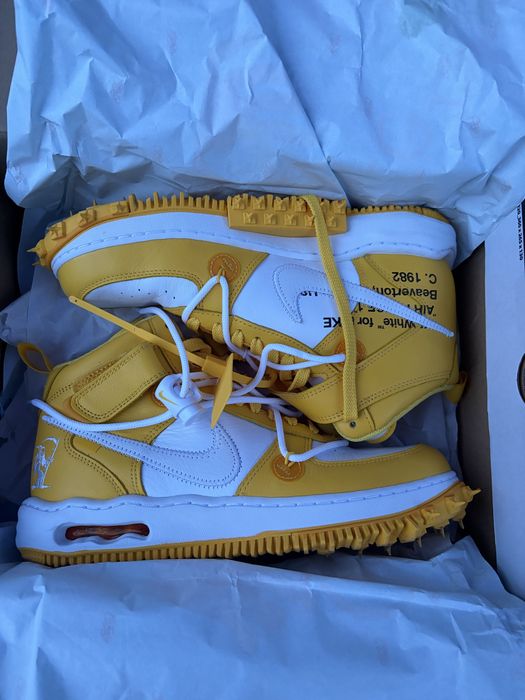 Air Force 1 Mid "Off-White - Varsity Maize"