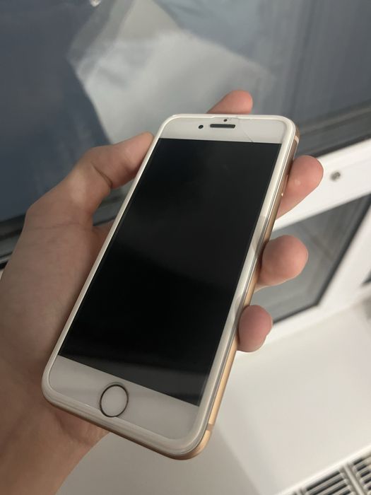 Iphone 8 Gold (золотистый)
