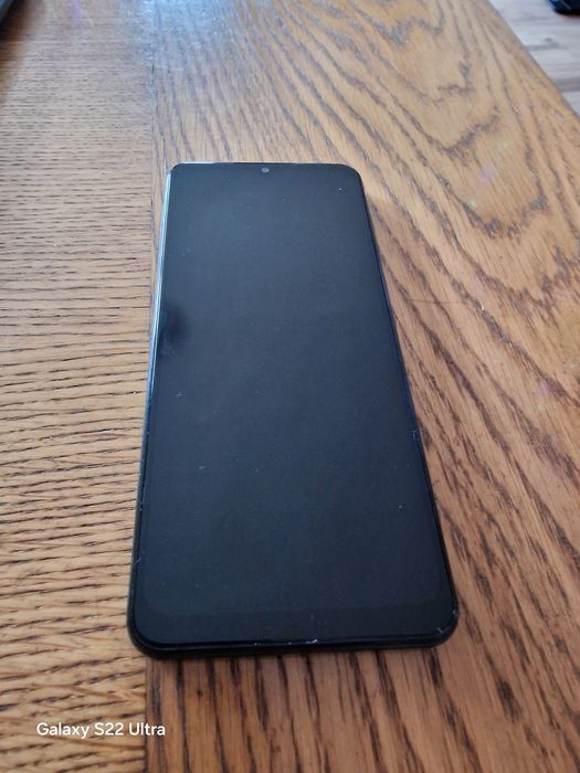 Samsung   A04s  запазен