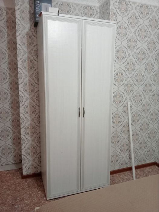 Продам спальный шкаф
