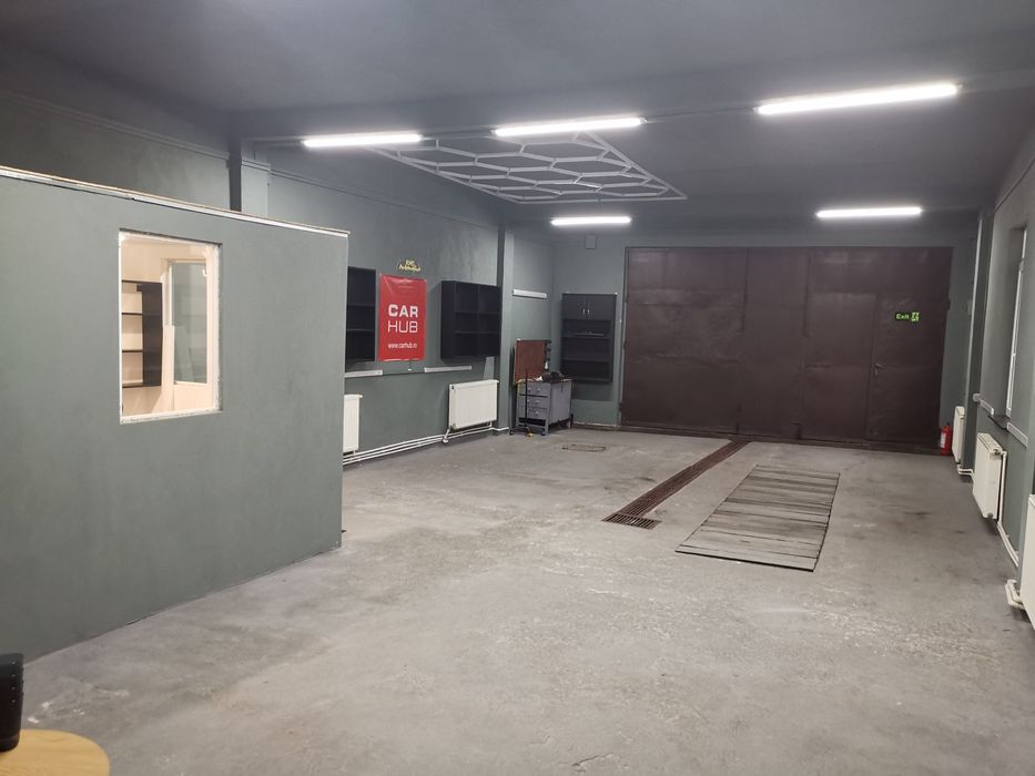 Închiriez garaj Răcădău.