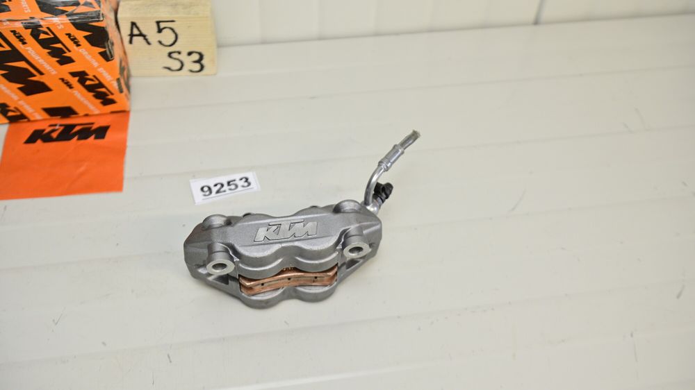 KTM 890 Adventure 2021 2024 Etrier frana fata dreapta