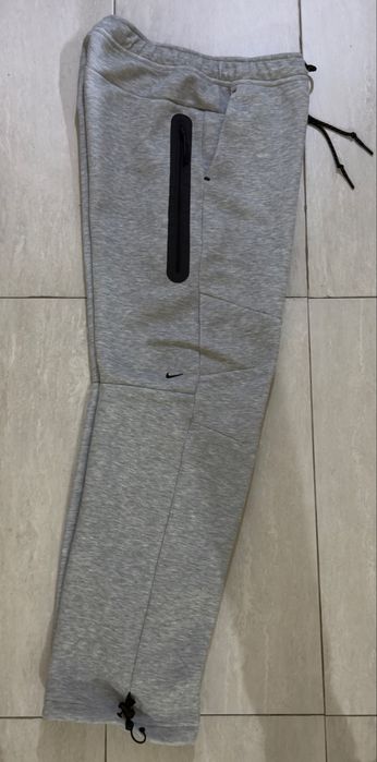 Nike Tech Fleece гащи