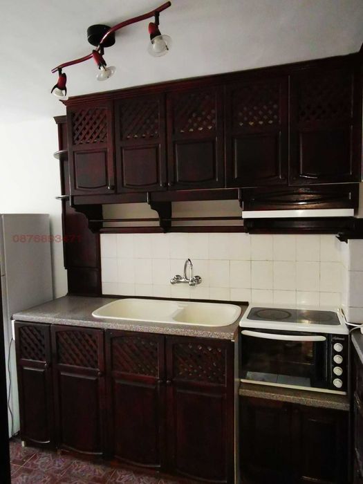 Дава се под наем Тристаен апартамент в Варна, Център - 70 кв.м за 561 € - Снимка #6