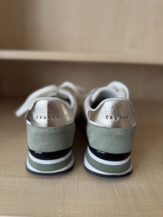 Cruyff като НОВИ!!!