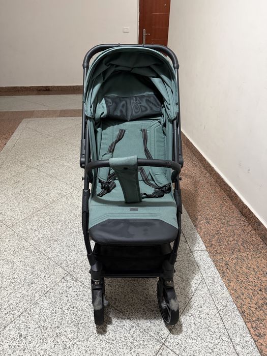 Детская коляска срочно продам