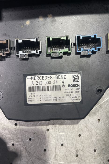 Panou sigurante motor A 212 900 34 14 A 212 900 34 14 A 212 900 34 14